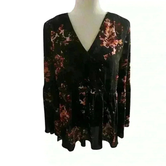 A.N.A. Criss Cross Floral Bell Sleeve Top XL - Zipper Back, 100% Polyester - Picture 1 of 7
